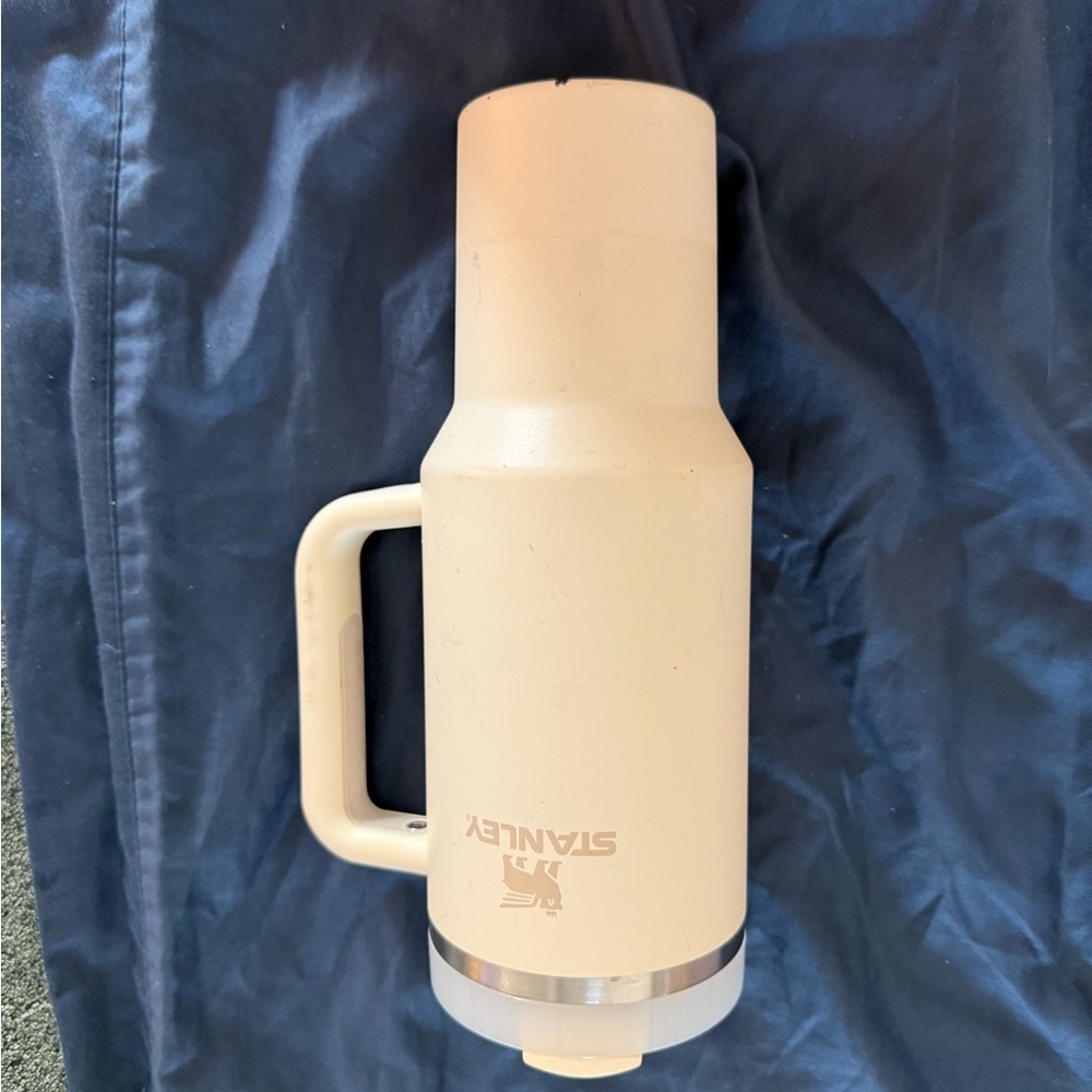 Stanley Beige Insulated Bottle